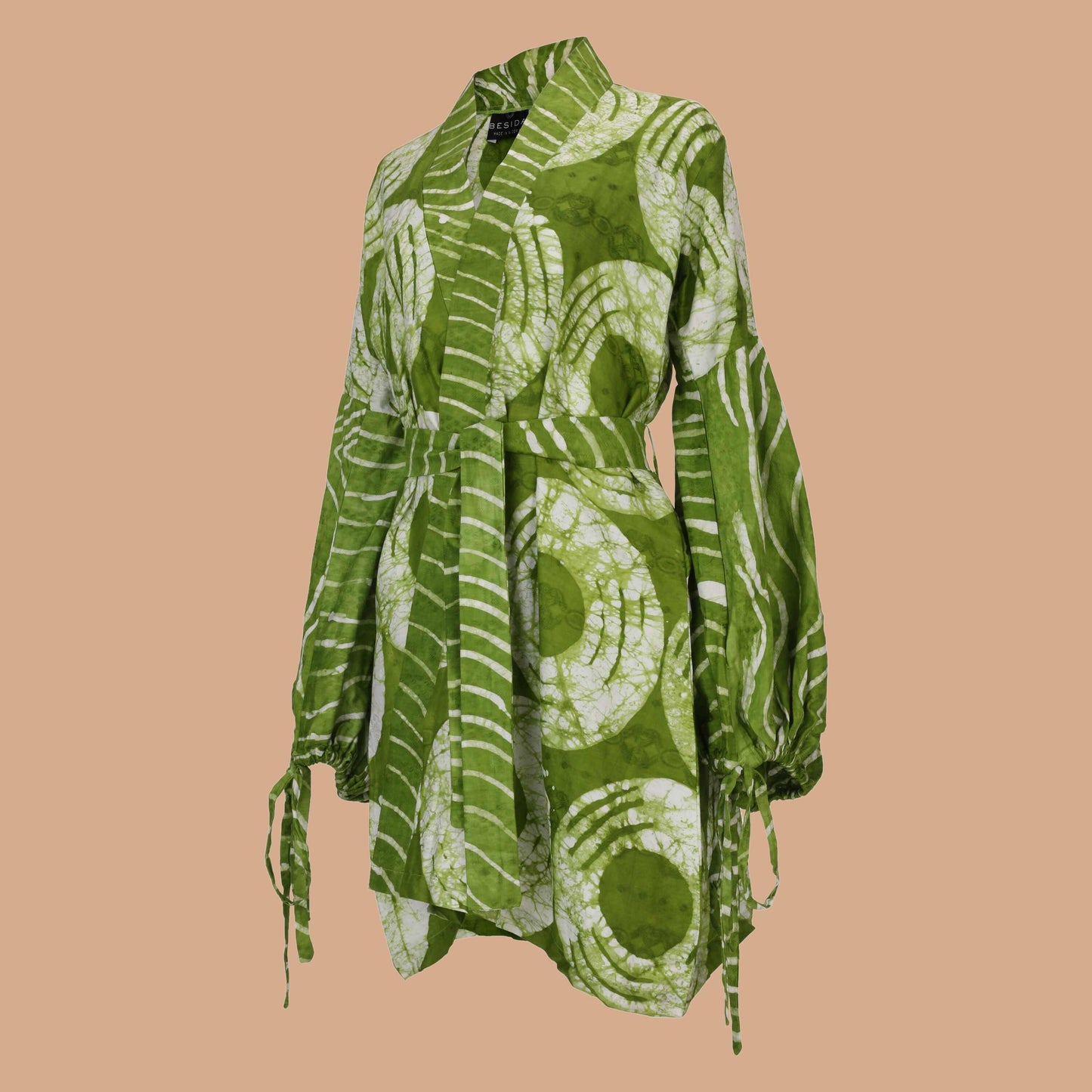 Mafarki Green Àdìrẹ Hand Dyed Kimono