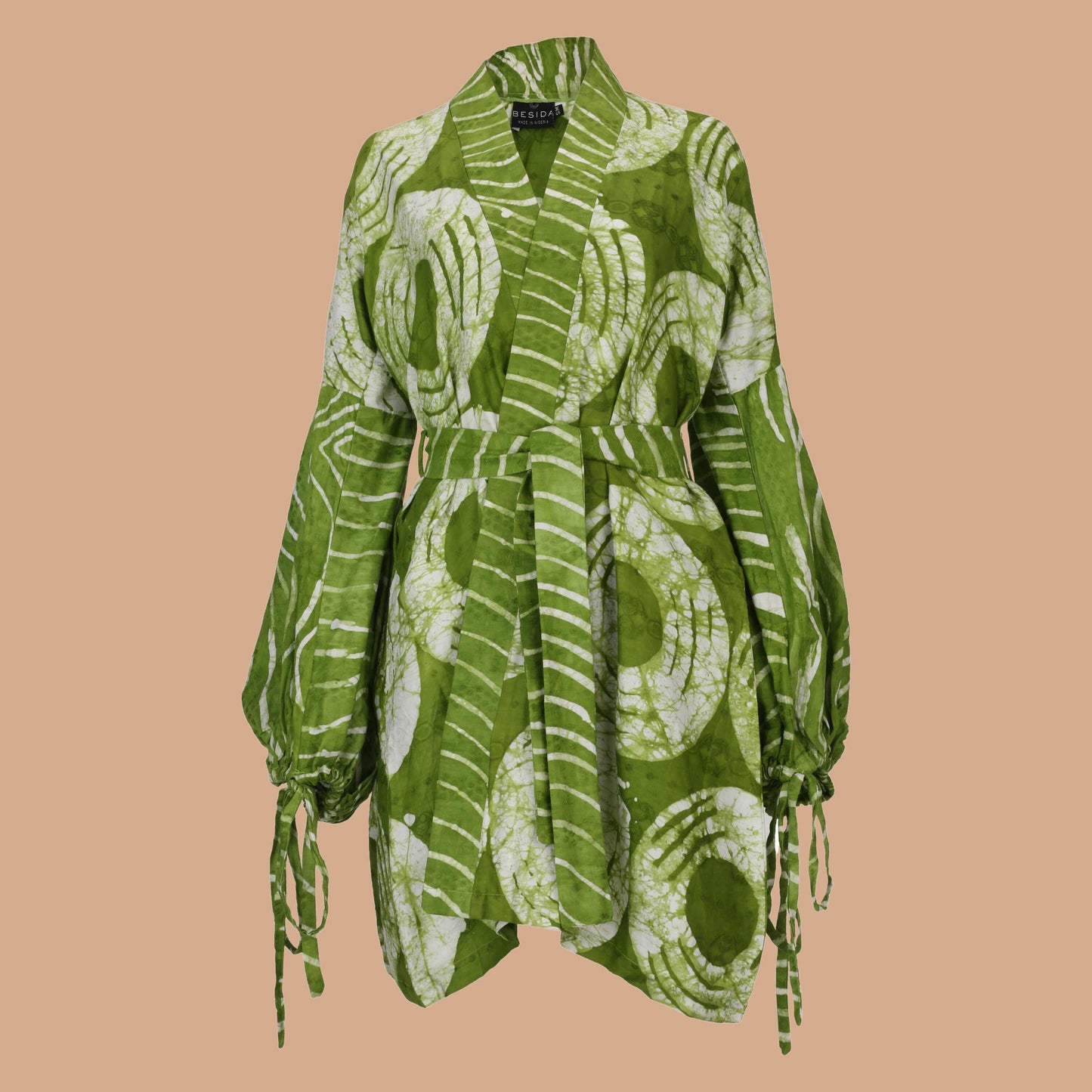 Mafarki Green Àdìrẹ Hand Dyed Kimono